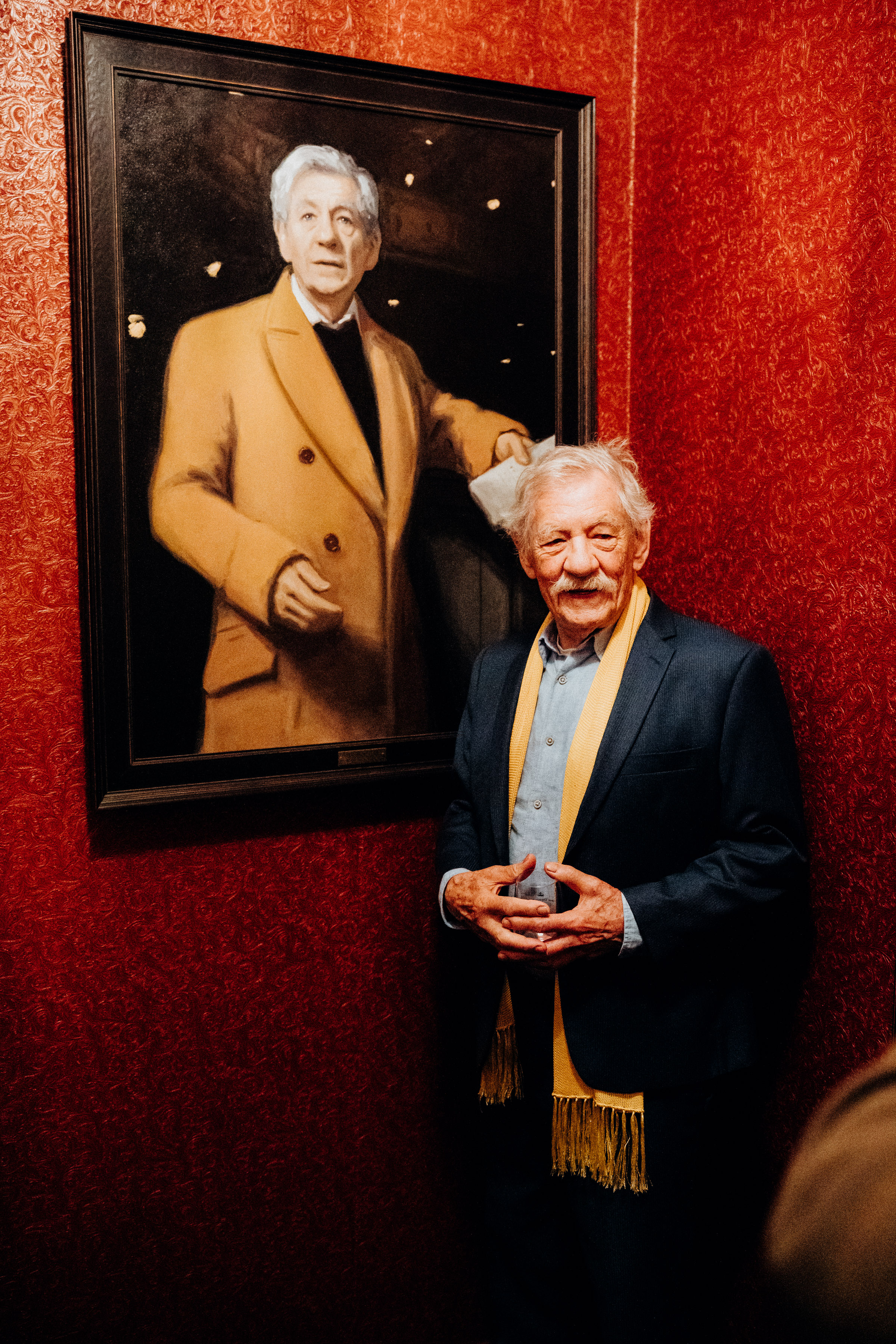 https://44484570.fs1.hubspotusercontent-na1.net/hubfs/44484570/Ian%20McKellen%20-%20Issac%20Theatre%20Royal%20-%20AppleBox%20-%20Niall%20Featherstone-701489.jpg